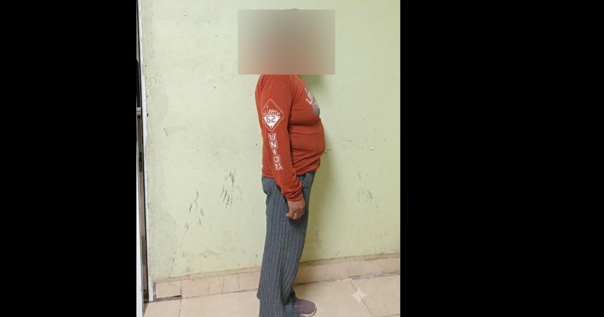 Detienen a una mujer acusada de agredir fiacutesicamente a sus hijas menores