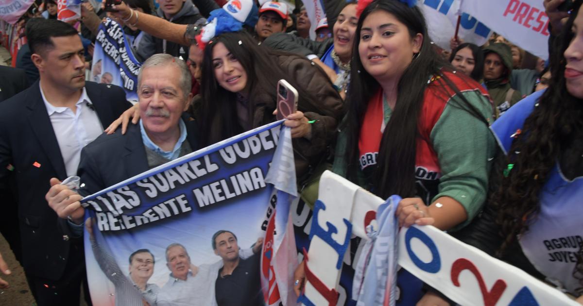 Eliacuteas Suaacuterez respaldoacute a Mario Benavente como candidato a intendente de la Capital
