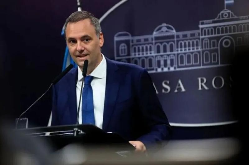 Manuel Adorni solicitoacute su incorporacioacuten al reacutegimen simplificado de Ganancias