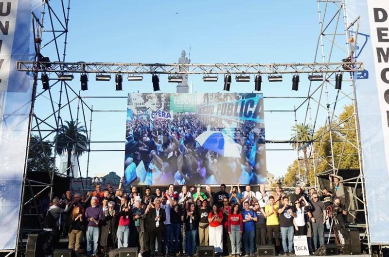 El Gobierno y las universidades vuelven a negociar un acuerdo por salarios y financiamiento