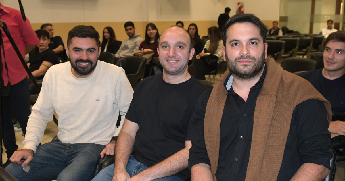 CHARLA EN CIENCIAS ECONOacuteMICAS
