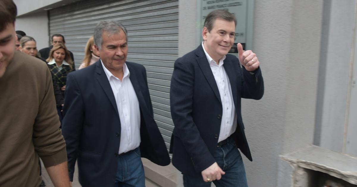 El senador Zamora pidioacute acompantildear al Ing Mario Benavente