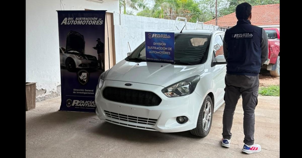 La Policiacutea secuestroacute un auto mellizo en pleno centro de la Capital