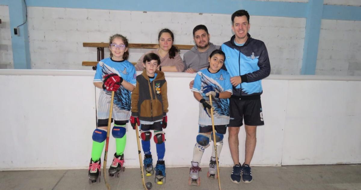 HOCKEY SOBRE PATINES EN FERNAacuteNDEZ