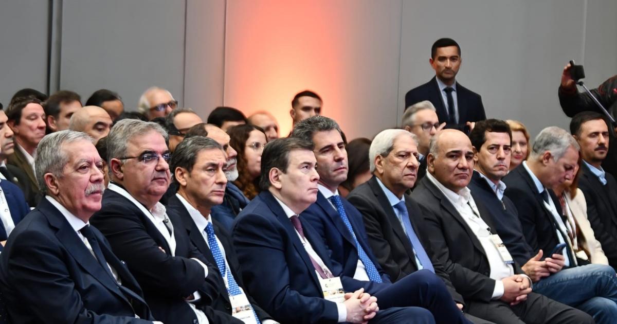 Eliacuteas Suaacuterez abrioacute el 1deg Foro de Economiacuteas Regionales de la Repuacuteblica Argentina y llamoacute a consolidar un modelo productivo federal