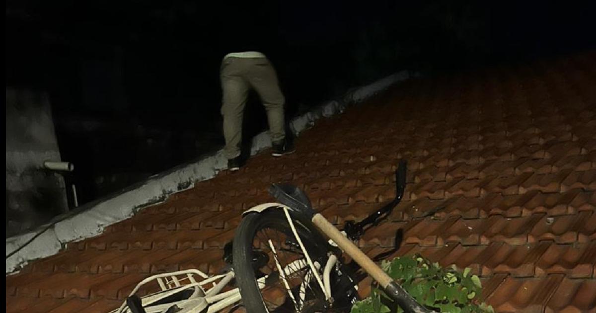 La Banda- detienen a un hombre cuando intentaba ingresar a una vivienda por los techos