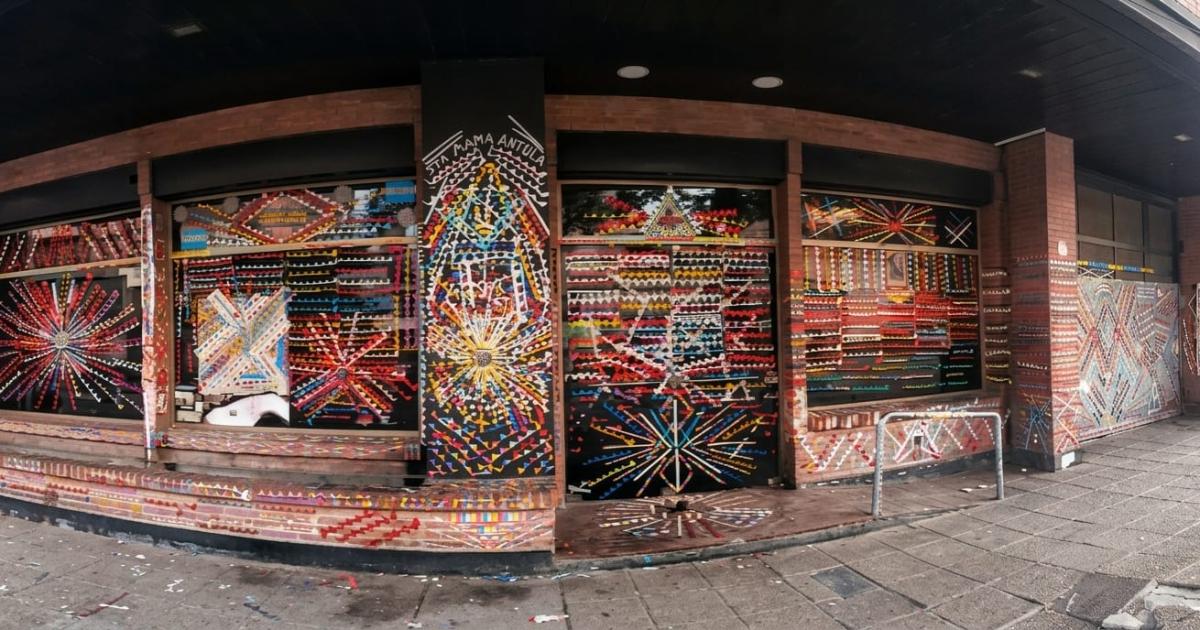 Croacutenica del misterio del mural
