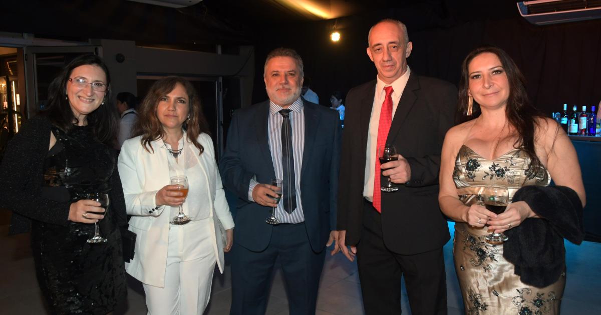 GRAN FIESTA DE GRADUADOS EN ZAMBRA