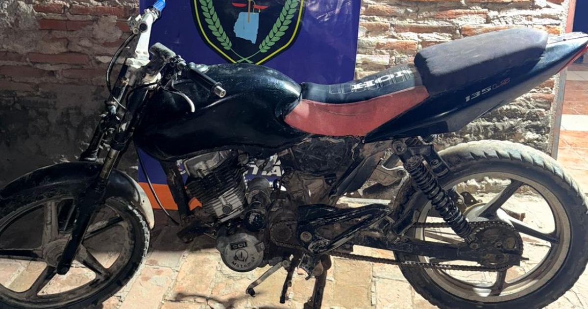 Secuestran dos motocicletas con irregularidades en operativos de prevencioacuten