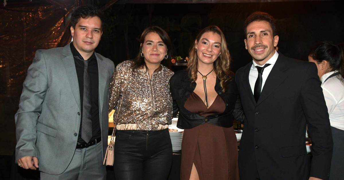 GRAN FIESTA DE GRADUADOS EN ZAMBRA