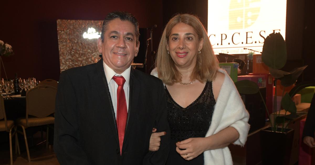 GRAN FIESTA DE GRADUADOS EN ZAMBRA