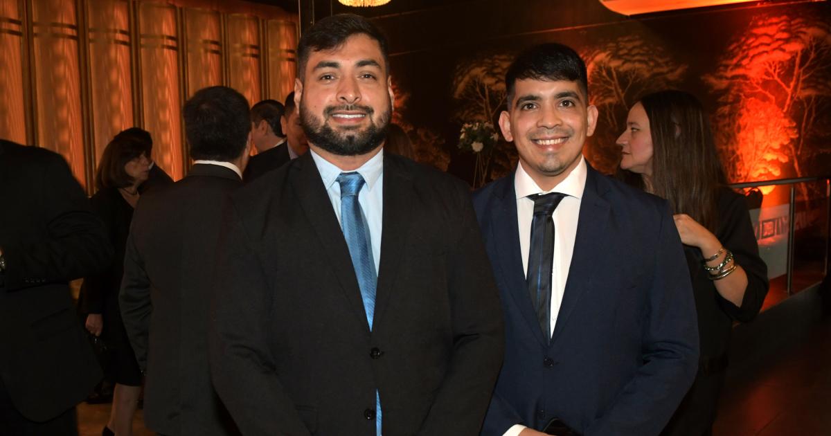 GRAN FIESTA DE GRADUADOS EN ZAMBRA