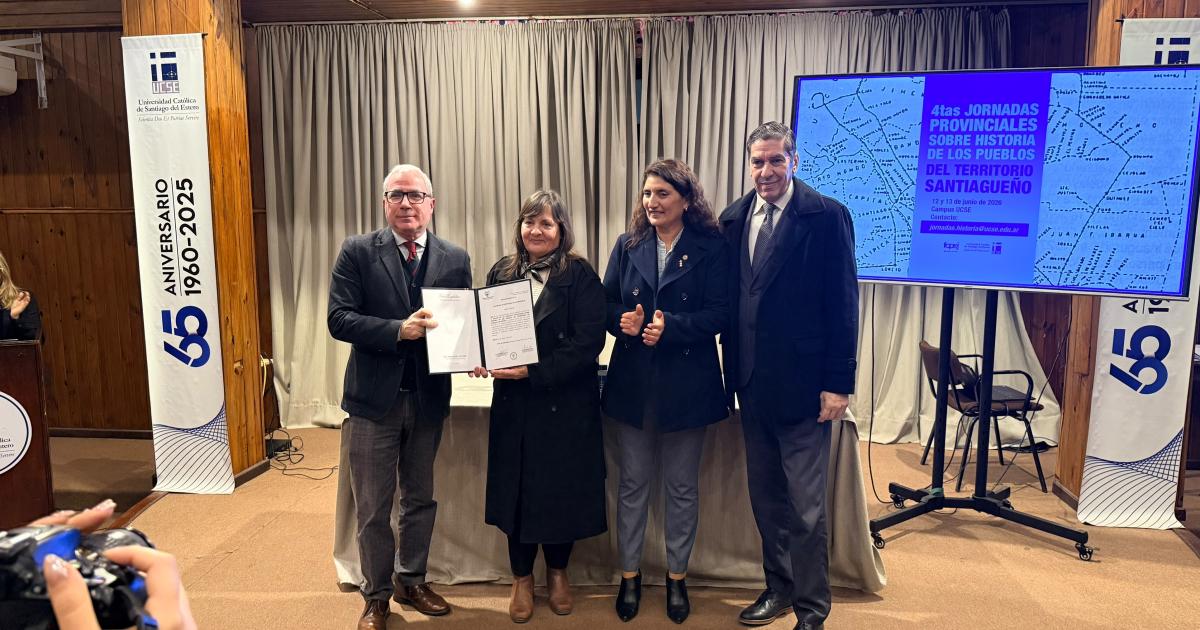 Con un gran marco de asistentes finalizoacute con gran eacutexito la 4ordf Jornada de Historia de los Pueblos del Territorio Santiaguentildeo