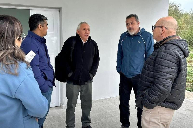 Entregaron las llaves del anexo Jardiacuten de Infantes en el paraje El Refugio
