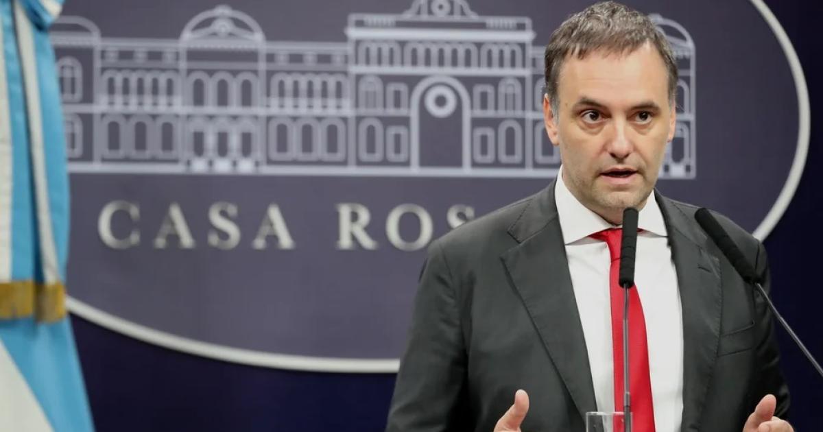 La oposicioacuten presiona en el Congreso para voltear a Adorni