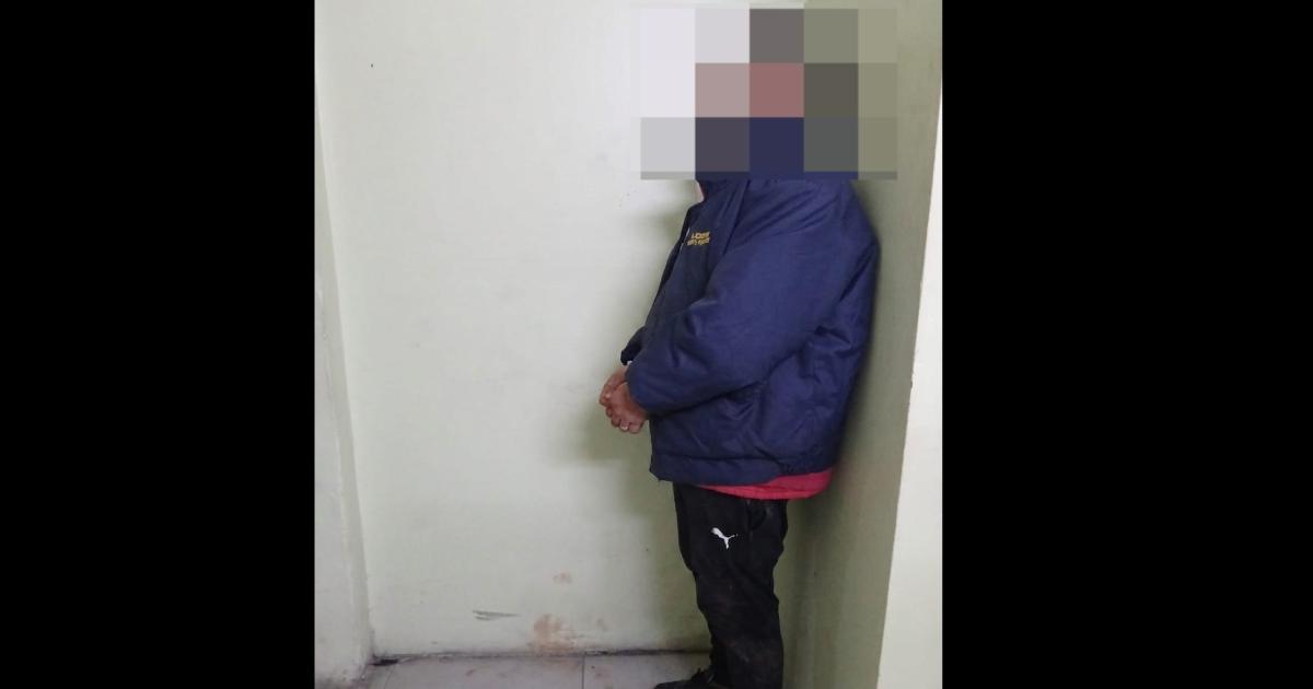 Amenazoacute con quemar la casa de su expareja y atacoacute a la policiacutea con un cuchillo