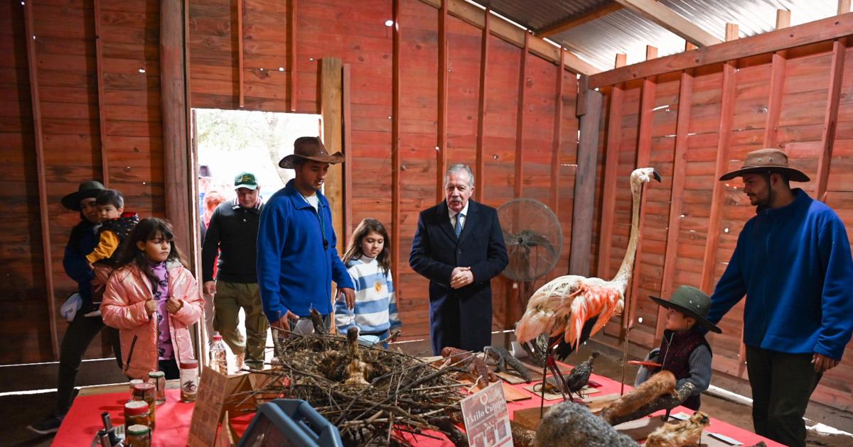 El gobernador visitoacute la reserva ecoloacutegica y granja de la Fundacioacuten Estilo Campo