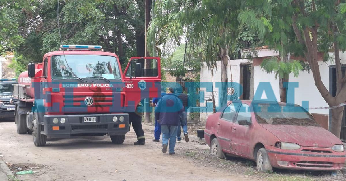 Un docente jubilado de 76 antildeos fallecioacute tras quedar atrapado en un incendio 