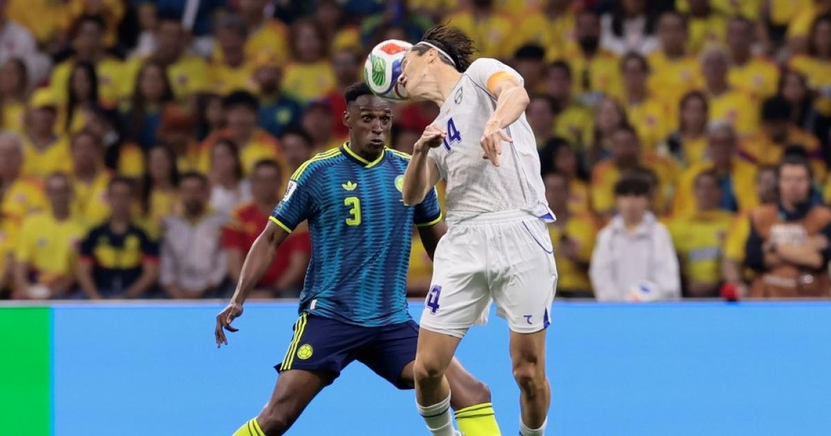 Colombia comenzoacute el Mundial con el pie derecho y goleoacute a Uzbekistaacuten