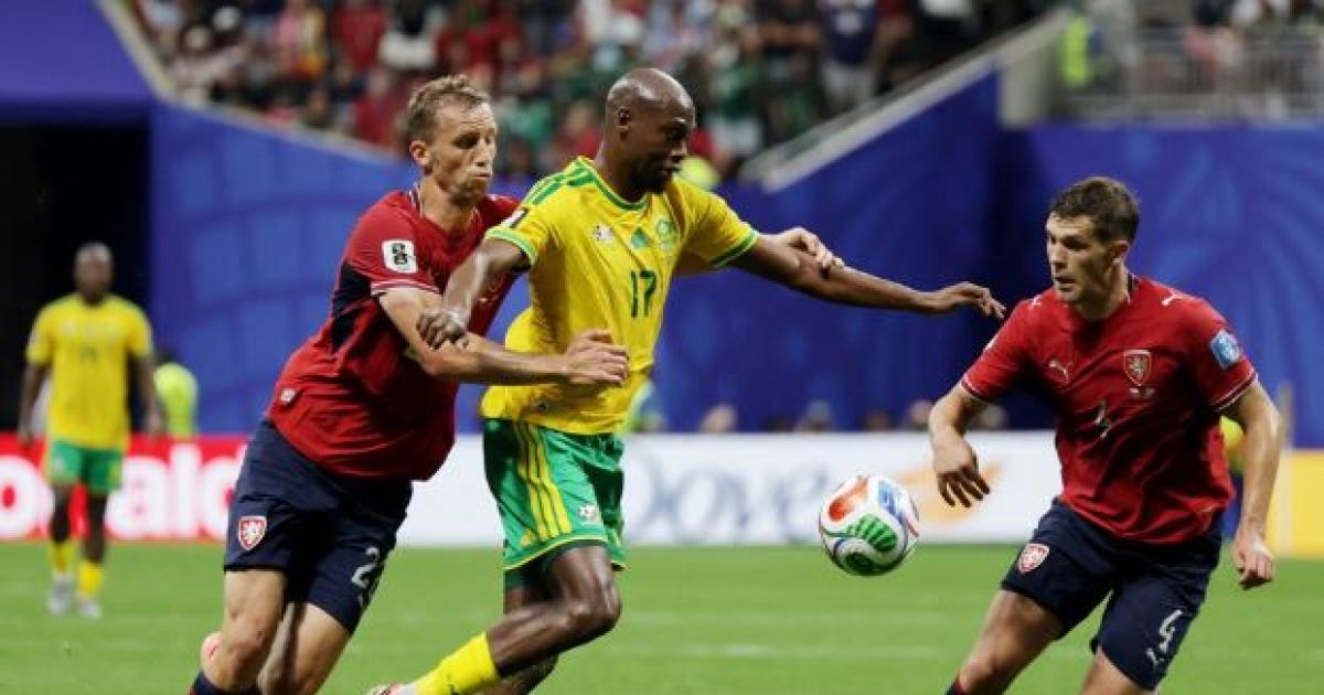 Repuacuteblica Checa y Sudaacutefrica igualaron y quedaron obligados a ganar en la uacuteltima fecha