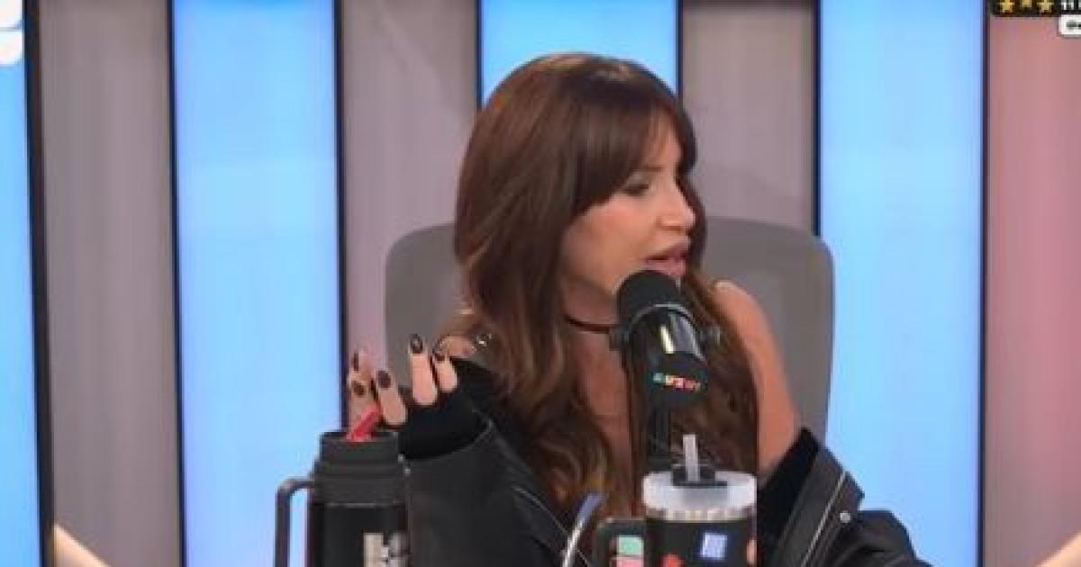 Flor Peña durante el Streaming en LUZU - Foto captura del video en redes