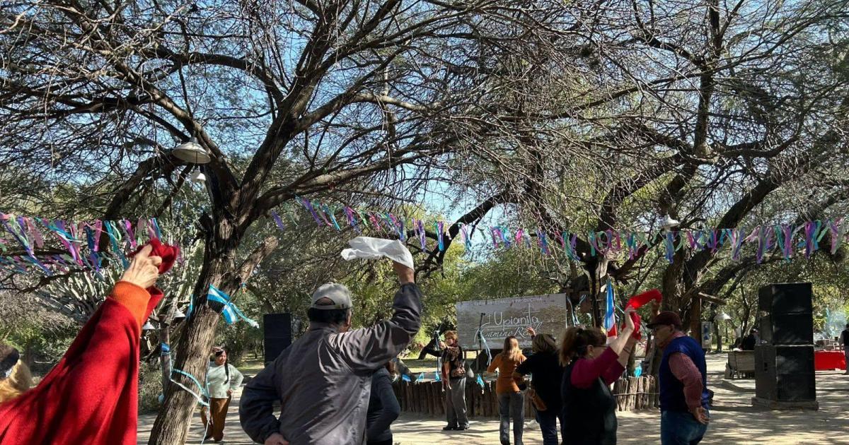 La Feria Upianita invita a celebrar el Diacutea de la Bandera a pura tradicioacuten