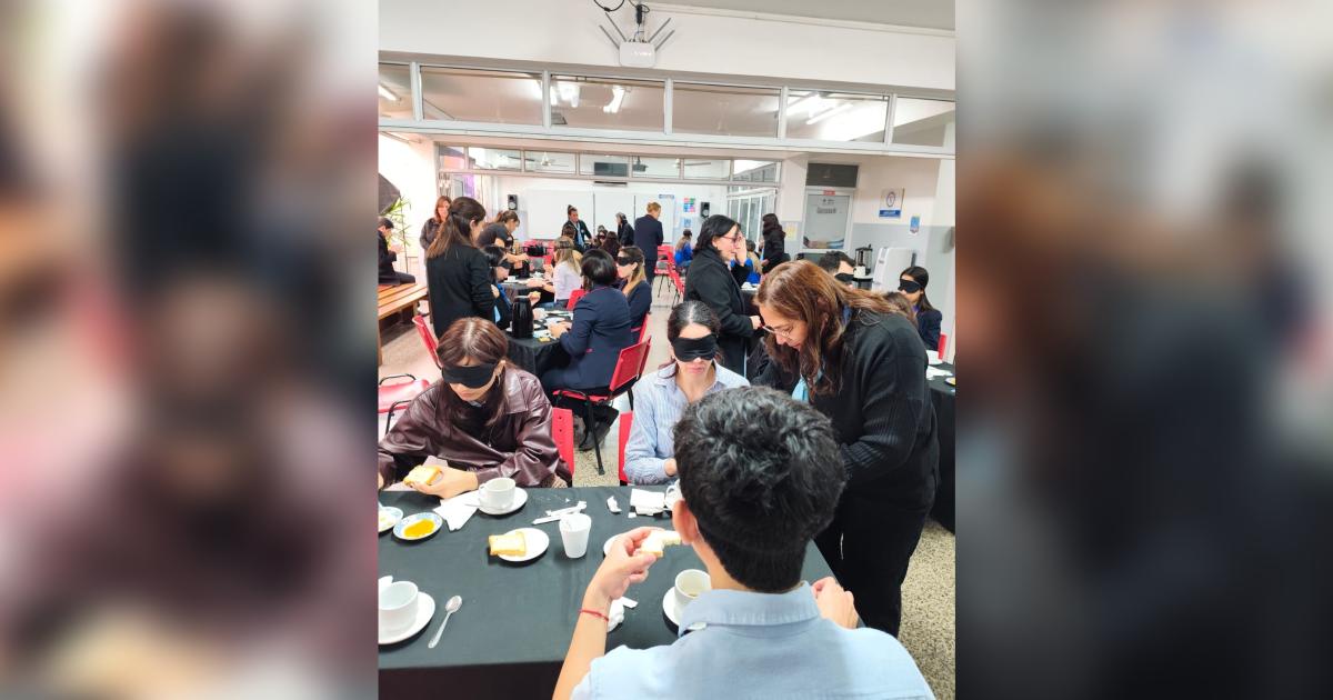 ASICANA y el CEI Nordm 50 San Pablo II realizaron una Merienda a Ciegas para promover la inclusioacuten