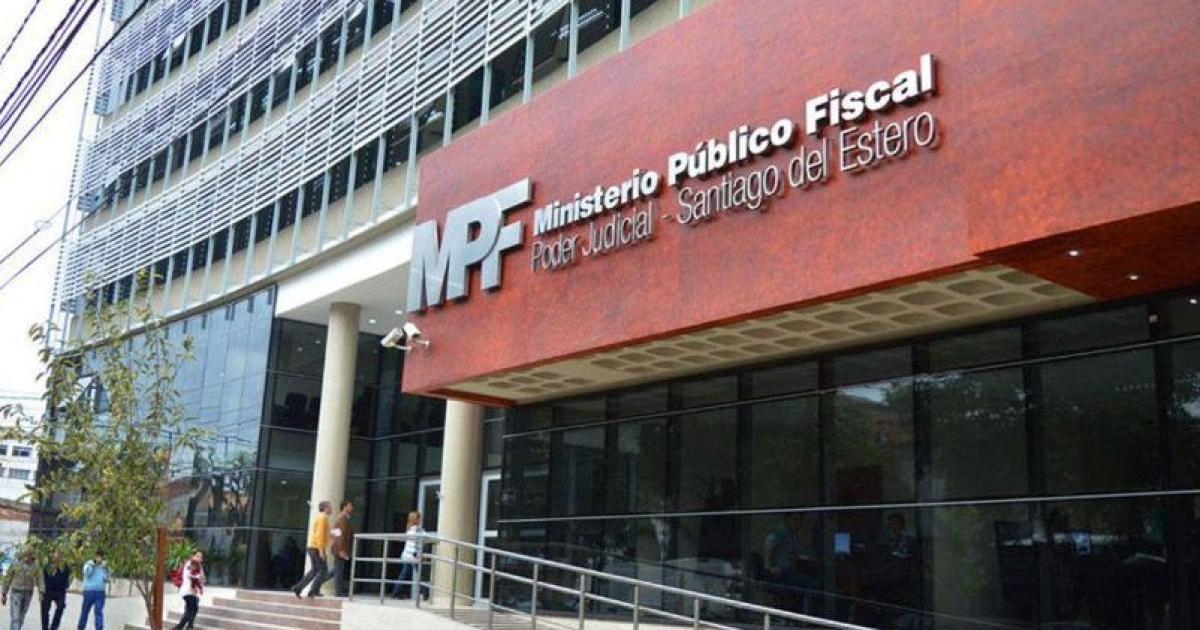 El MPF investiga un siniestro vial en la ciudad Capital en el que se encuentra involucrado un moacutevil policial
