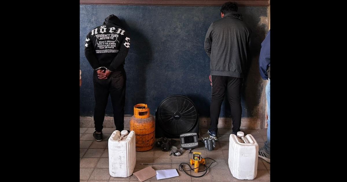 Detuvieron a dos hermanos y recuperaron bienes sustraiacutedo en una finca