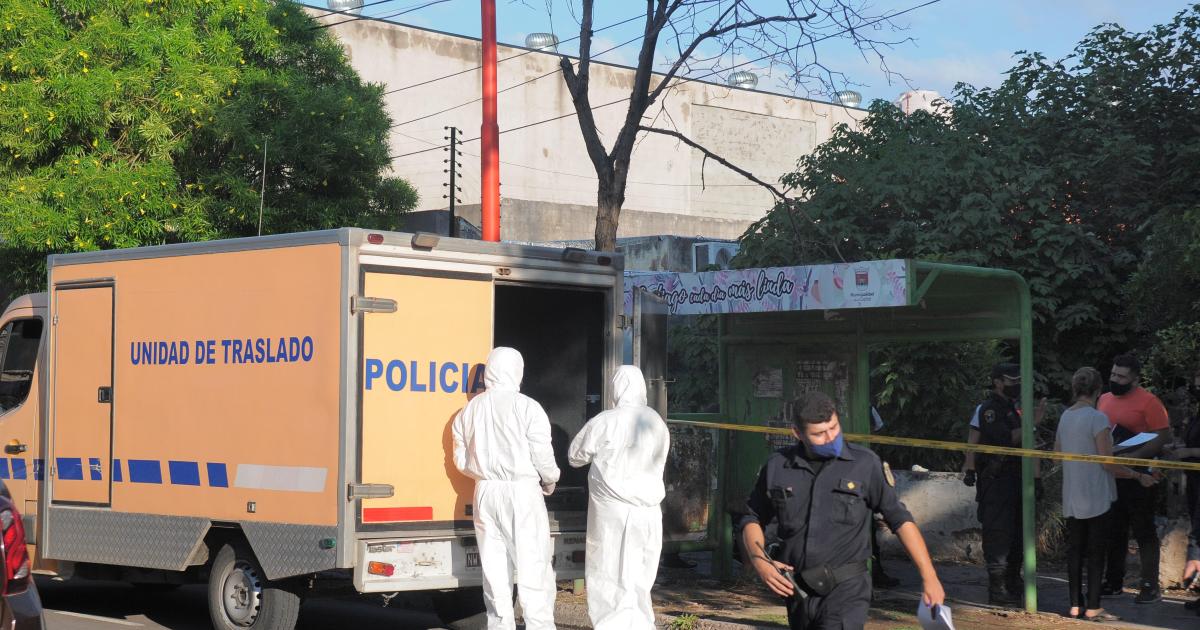 Conmocioacuten- hallaron sin vida a un hombre en el patio de su vivienda