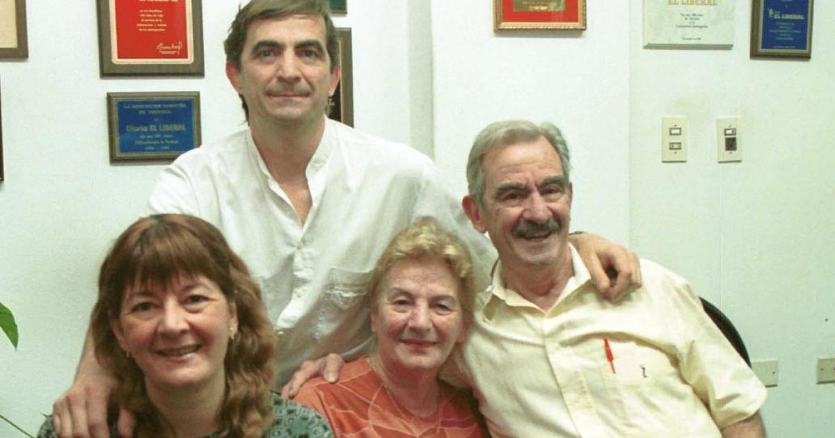 Yan Pilaacuten recordoacute a Plinio en el Diacutea del Padre- Muchos le debemos a Plinio como familia
