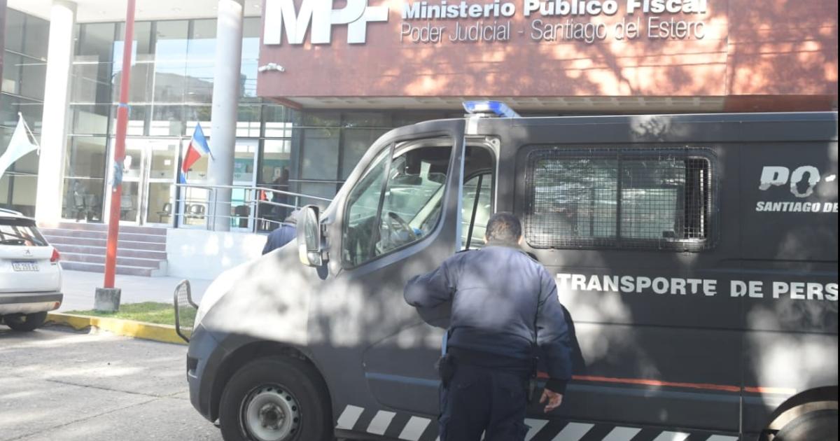 ALCANCES- La reunión se inició a las 18 Y los visitantes han sido interiorizados sobre los primeros pasos de la compleja investigación