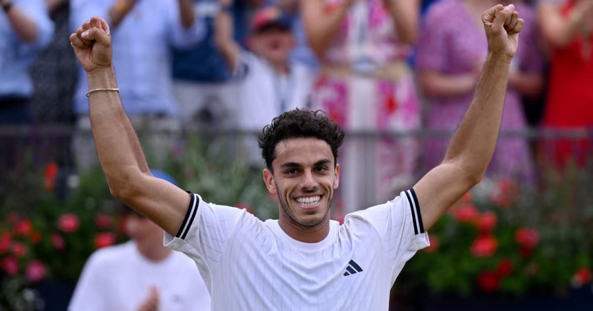 Ceruacutendolo hizo historia en Queens y conquistoacute su primer ATP 500 sobre ceacutesped