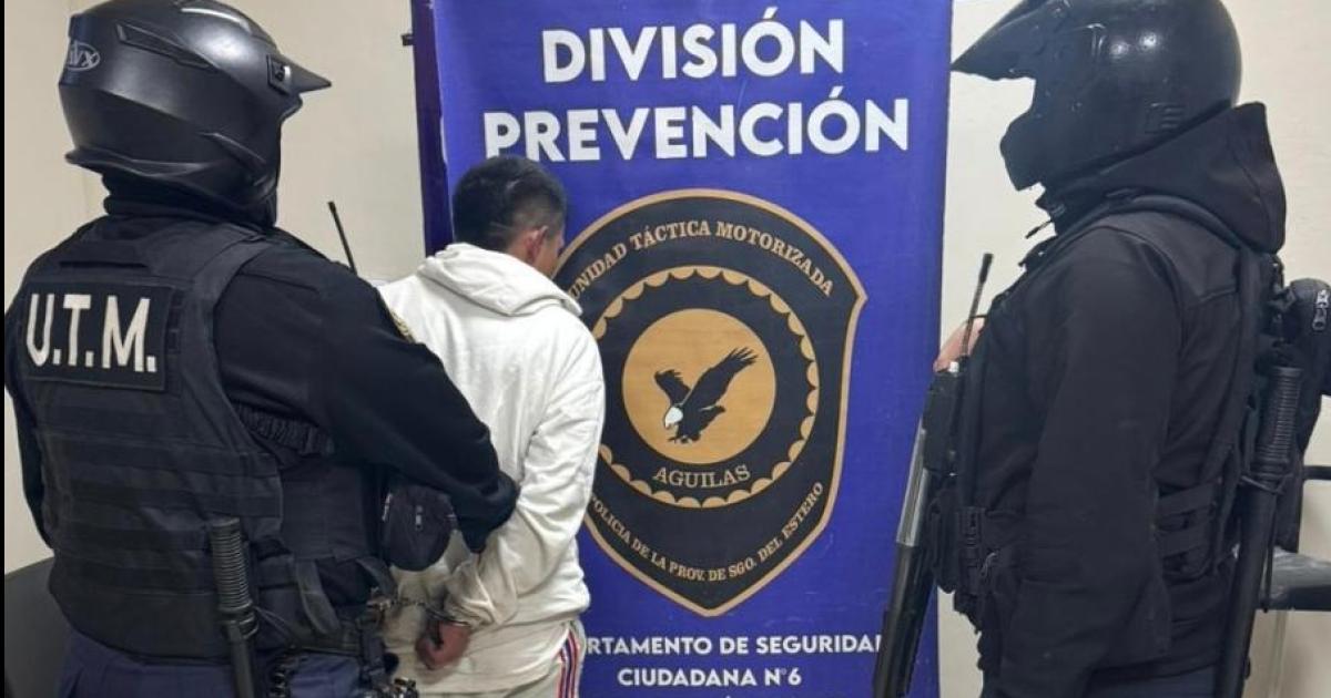 Aprovechoacute la gente que habiacutea en el cementerio y roboacute 300000
