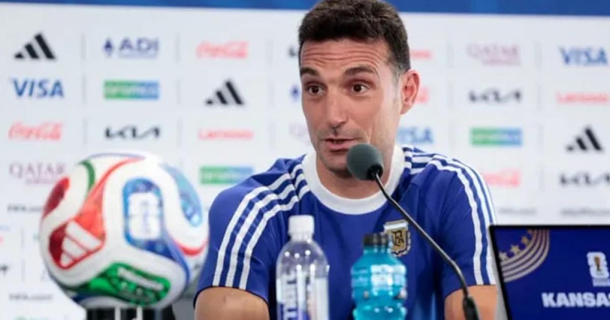 Scaloni- Messi siente el apoyo del grupo en esta situacioacuten