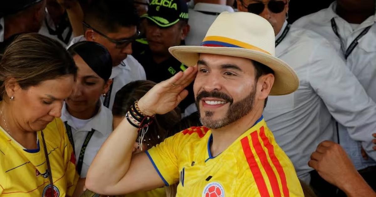 De la Espriella vencioacute y Colombia da un giro hacia la derecha