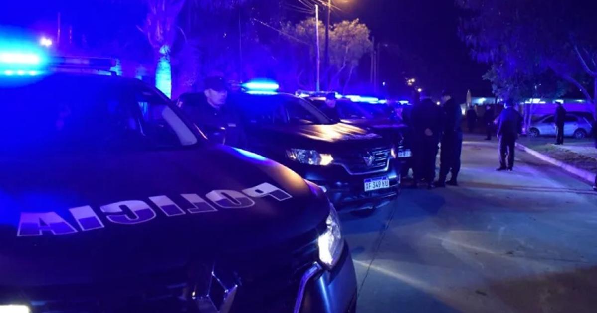 Un menor de 15 antildeos huyoacute de su casa porque su padre intentoacute pegarle por no saludarlo en su diacutea