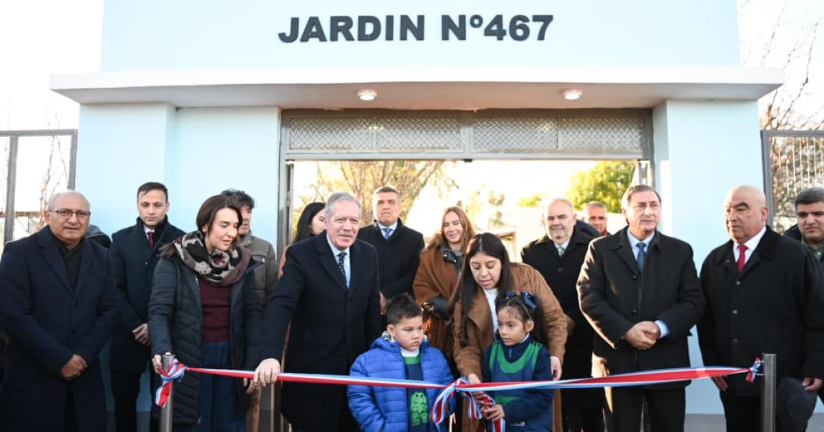 El gobernador Eliacuteas Suaacuterez inauguroacute obras en departamento Siliacutepica