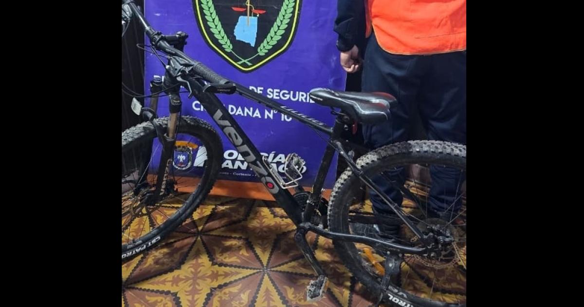 Le roboacute la bicicleta a un joven y la dejoacute abandonada en el monte- fue preso