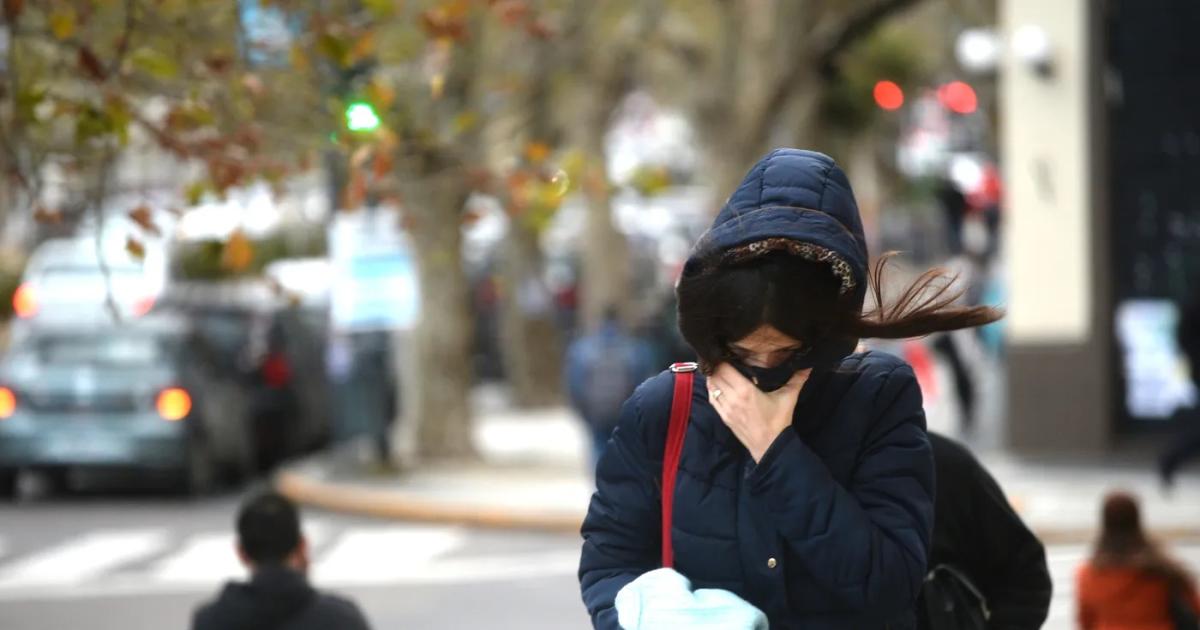 Se viene una de las mantildeanas maacutes friacuteas de la semana- asiacute estaraacute el tiempo este martes