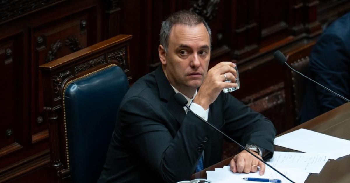 Sorpresiva baja- Adorni no iraacute al Senado a presentar su informe de gestioacuten