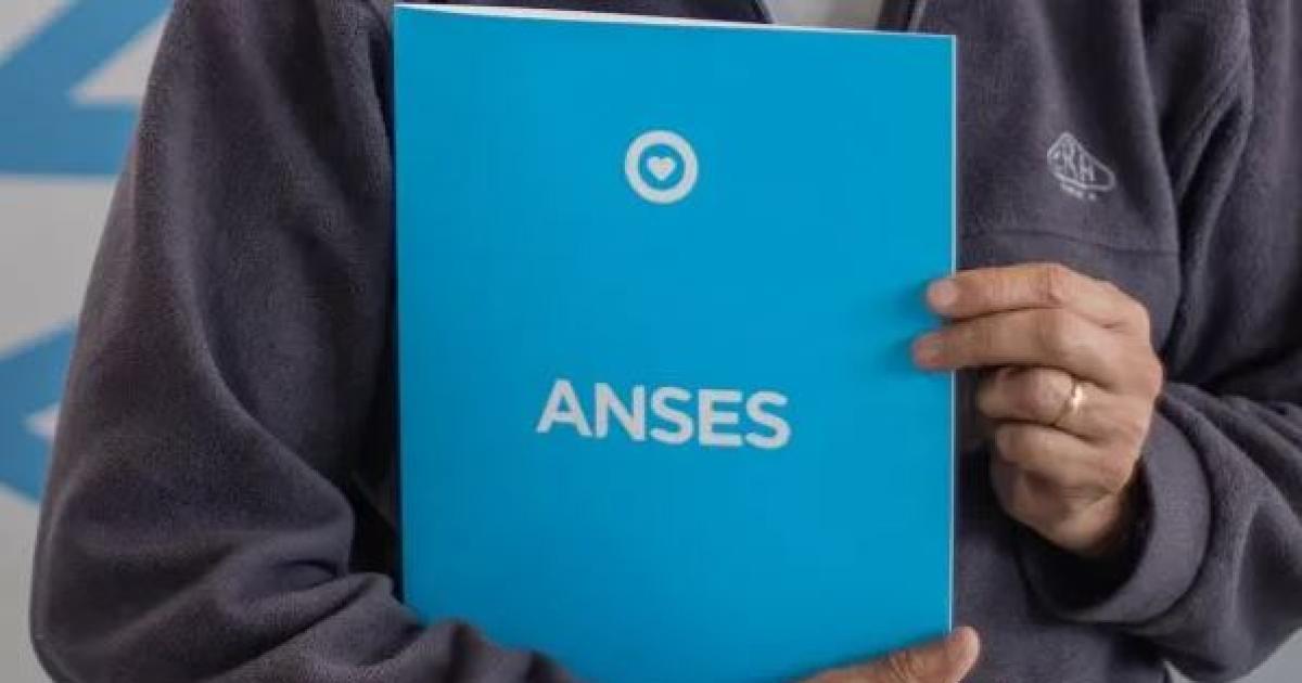 ANSES amplioacute el programa que permite realizar traacutemites previsionales en los lugares de trabajo