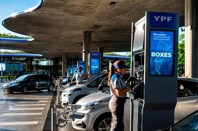 El petroacuteleo profundiza su caiacuteda y el Brent volvioacute a ubicarse por debajo de los US75