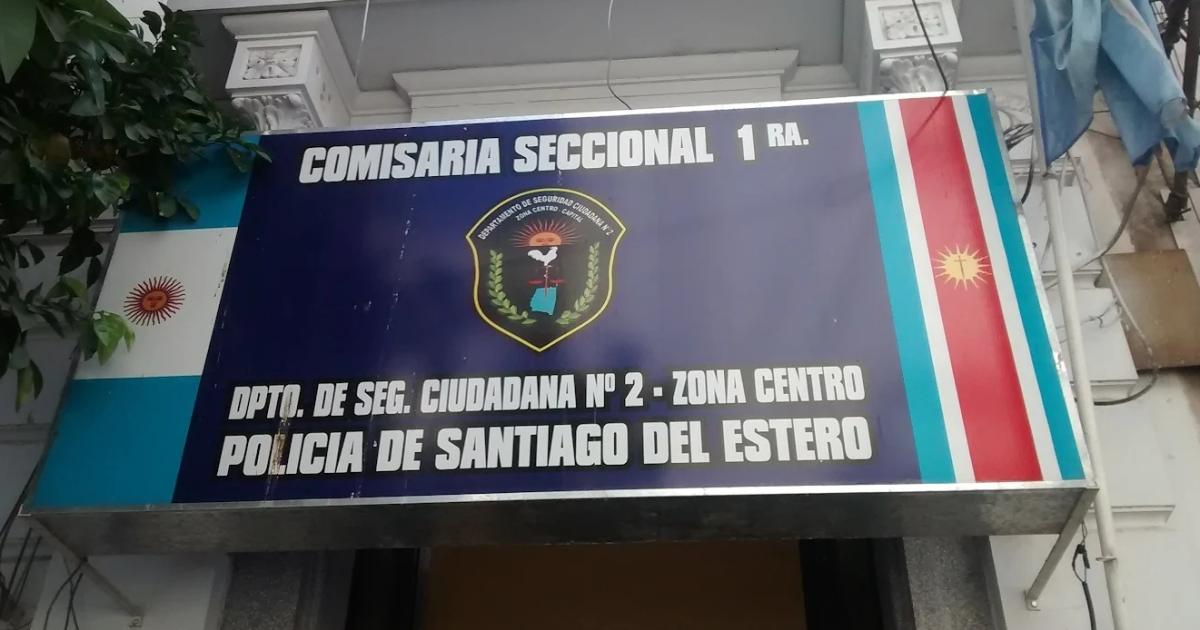 Una expoliciacutea fue a devolverle pertenencias a su exmarido y este la atacoacute a trompadas