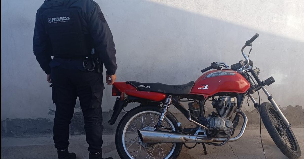 La policiacutea recuperoacute una moto vinculada a una causa por hurto