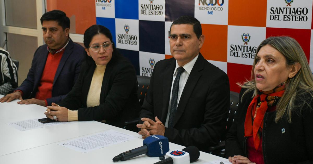 Anuncian la 17ordf Jornada Internacional de Fertirriego en Fernaacutendez