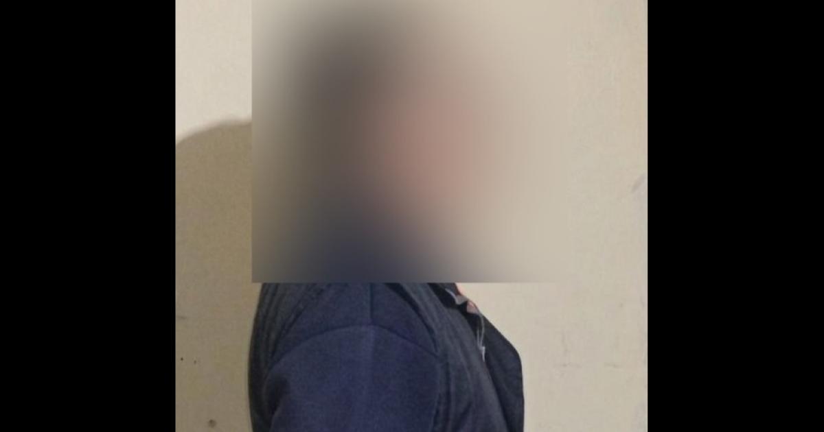 Un docente se negoacute a abandonar el hogar en una exclusioacuten y terminoacute preso