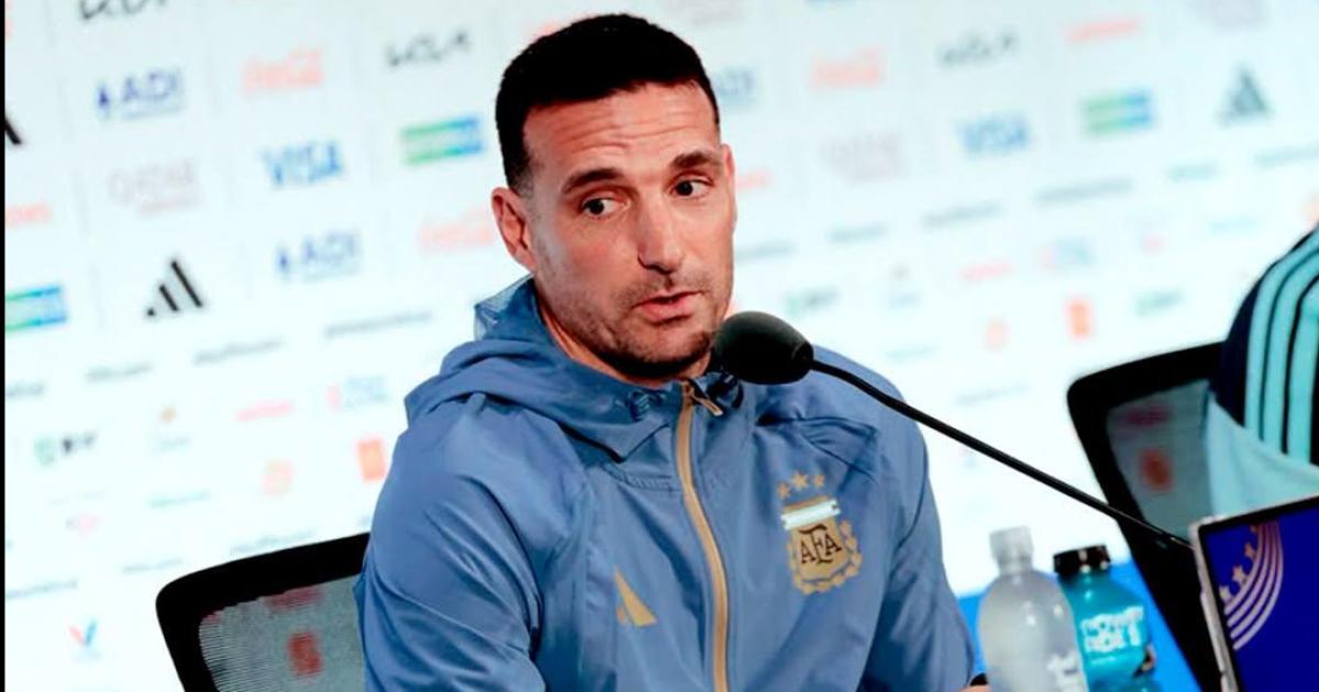 Scaloni develoacute una duda en el equipo- Messi seraacute suplente