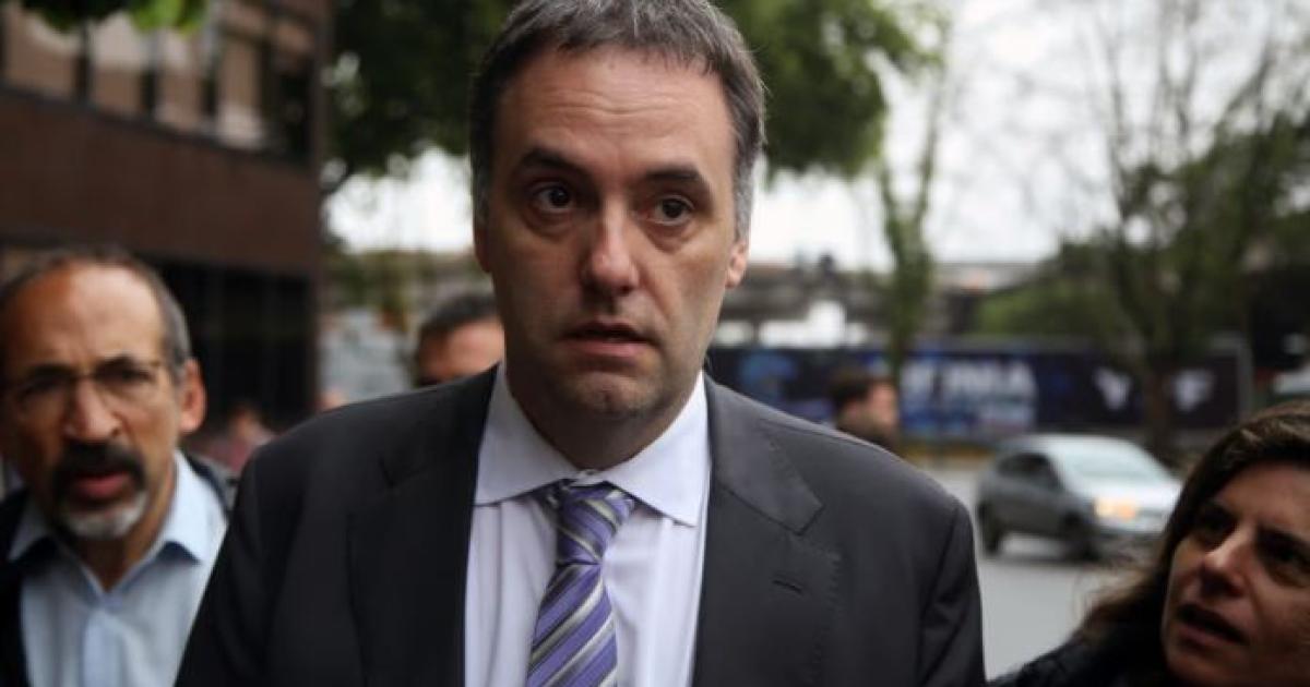 La continuidad de Manuel Adorni pende de un hilo- Milei prepara el relevo