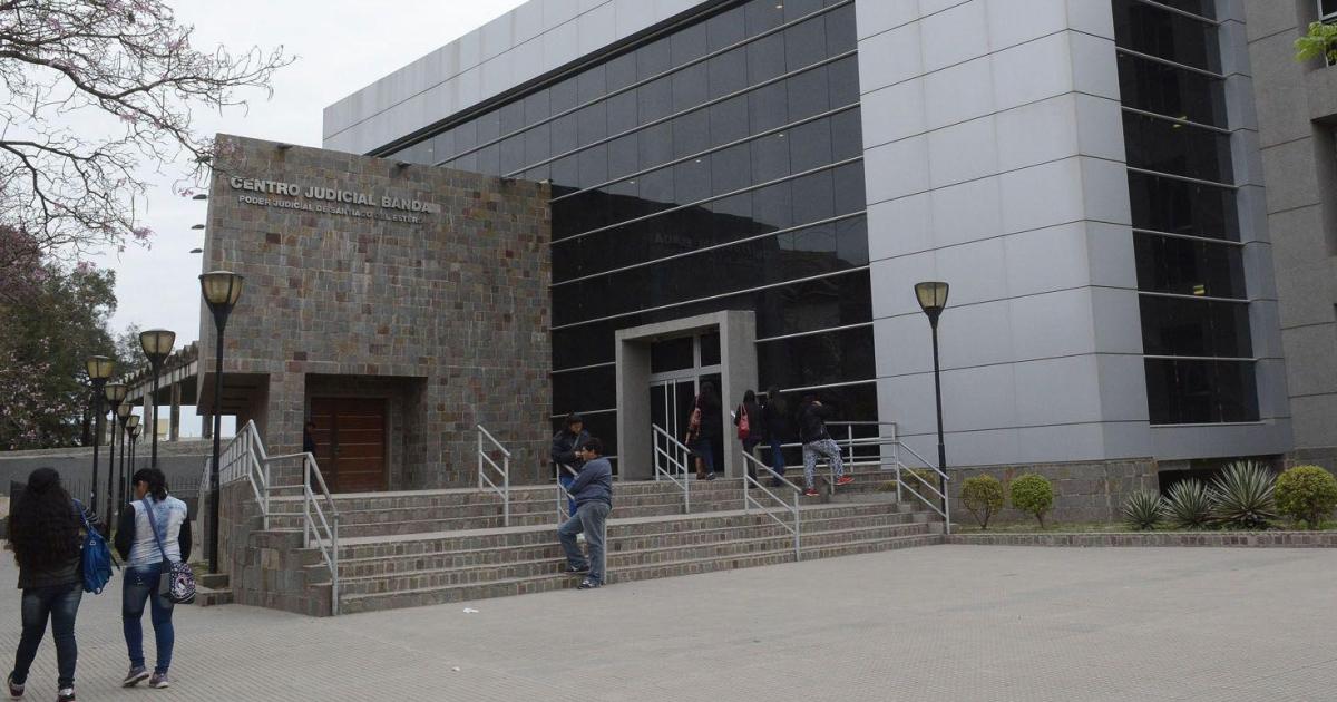Un sujeto le propinoacute una paliza a su hija de 10 meses en La Banda